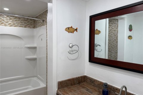 Copropriété à louer à Hialeah, Floride: 2 chambres, 90.77 m2 № 2264523 - photo 24