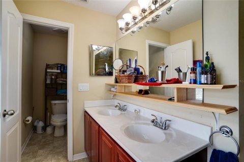 House in Palmetto, Florida 4 bedrooms, 250.84 sq.m. № 1516378 - photo 24