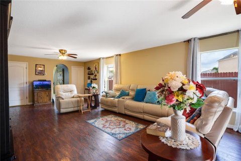 House in Palmetto, Florida 4 bedrooms, 250.84 sq.m. № 1516378 - photo 9