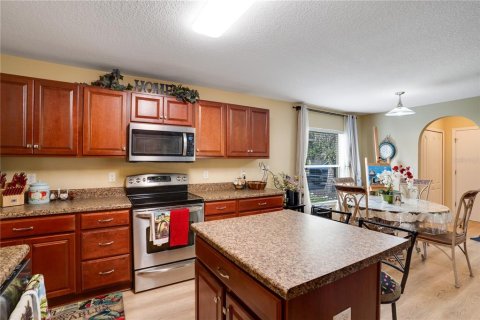 House in Palmetto, Florida 4 bedrooms, 250.84 sq.m. № 1516378 - photo 17