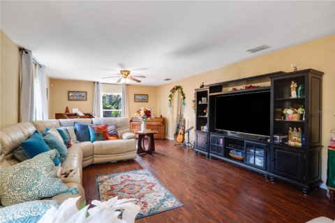 House in Palmetto, Florida 4 bedrooms, 250.84 sq.m. № 1516378 - photo 7