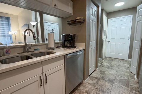 Condo in Clearwater, Florida, 1 bedroom № 2166480 - photo 15