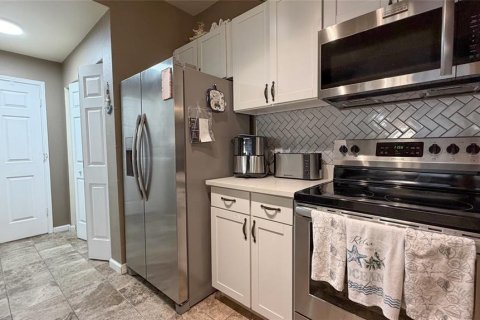 Condo in Clearwater, Florida, 1 bedroom № 2166480 - photo 14