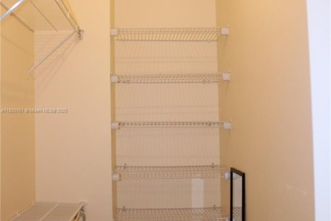 Condo in Fort Lauderdale, Florida, 2 bedrooms  № 1779162 - photo 26