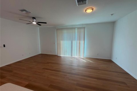 Casa en alquiler en North Port, Florida, 3 dormitorios, 136.75 m2 № 2279967 - foto 13