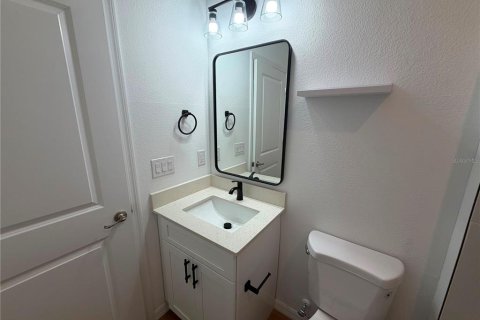 Casa en alquiler en North Port, Florida, 3 dormitorios, 136.75 m2 № 2279967 - foto 4