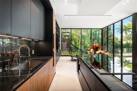 Villa ou maison à vendre à Miami Shores, Floride: 6 chambres, 439.15 m2 № 1974240 - photo 15