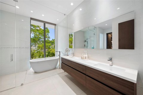 Villa ou maison à vendre à Miami Shores, Floride: 6 chambres, 439.15 m2 № 1974240 - photo 28