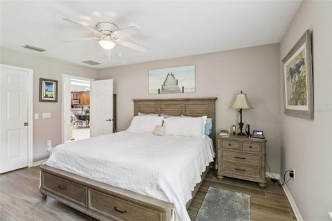 Condominio en venta en Tavares, Florida, 3 dormitorios, 172.8 m2 № 1844624 - foto 19