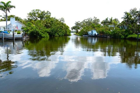 Terreno en venta en Sarasota, Florida № 1857999 - foto 6