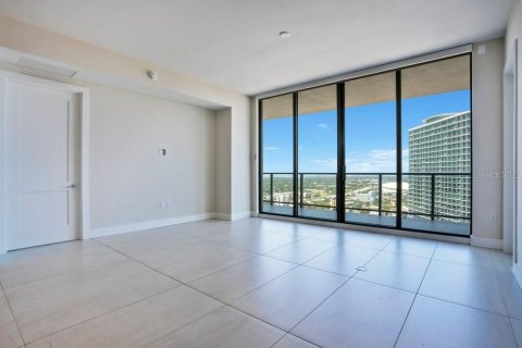 Condo in Saint Petersburg, Florida, 2 bedrooms  № 2166284 - photo 23