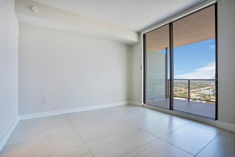 Condo in Saint Petersburg, Florida, 2 bedrooms  № 2166284 - photo 29