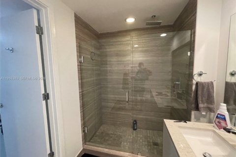 Condominio en venta en Miami, Florida, 1 dormitorio, 70.51 m2 № 2153466 - foto 15