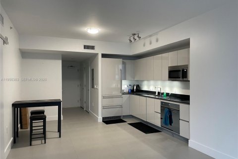 Condominio en venta en Miami, Florida, 1 dormitorio, 70.51 m2 № 2153466 - foto 6
