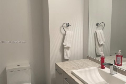 Condominio en venta en Miami, Florida, 1 dormitorio, 70.51 m2 № 2153466 - foto 18