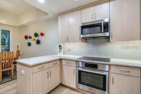 Снять в аренду кондоминиум в Тампа, Флорида 2 спальни, 165.74м2, № 2150173 - фото 10