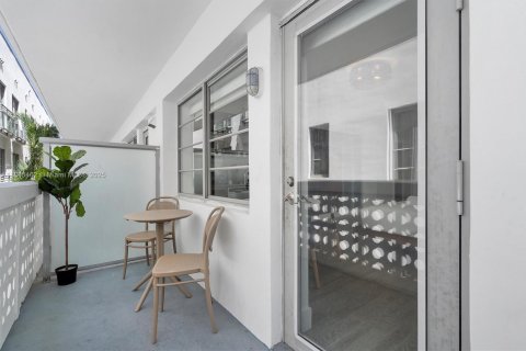 Condominio en venta en Miami Beach, Florida, 36.7 m2 № 1848258 - foto 18