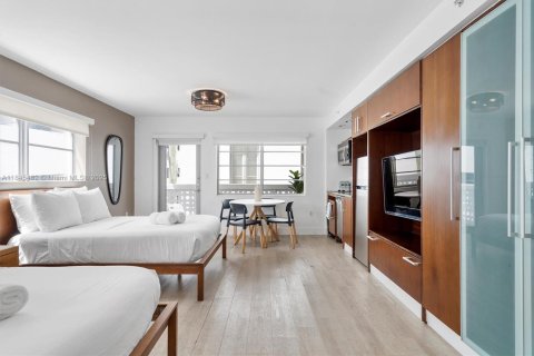 Condominio en venta en Miami Beach, Florida, 36.7 m2 № 1848258 - foto 7