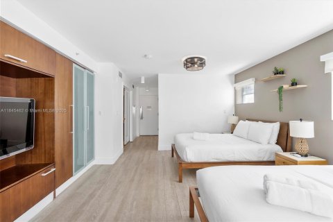 Condominio en venta en Miami Beach, Florida, 36.7 m2 № 1848258 - foto 12