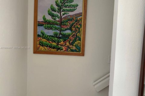 Copropriété à louer à Miami, Floride: 2 chambres, 125.42 m2 № 2051577 - photo 15