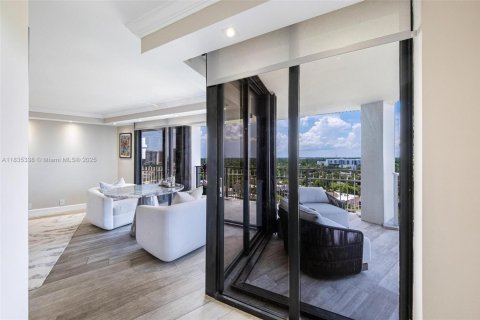 Condominio en venta en Miami, Florida, 2 dormitorios, 126.63 m2 № 1943182 - foto 16