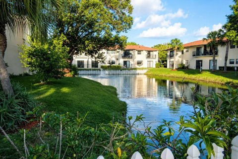 Condo in St. Lucie, Florida, 2 bedrooms  № 2178472 - photo 5