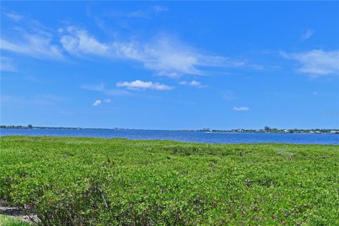 Condo in Bradenton, Florida, 3 bedrooms  № 1812665 - photo 25
