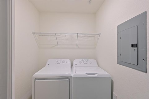 Condo in Bradenton, Florida, 3 bedrooms  № 1812665 - photo 23