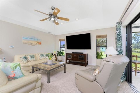 House in Rotonda, Florida 3 bedrooms, 161.93 sq.m. № 1780635 - photo 12
