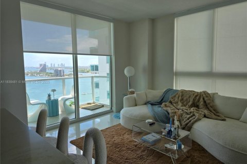 Купить кондоминиум в Майами, Флорида 1 спальня, 60.48м2, № 1828229 - фото 9