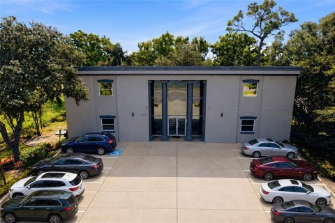 Commercial property in Clearwater, Florida 377 sq.m. № 2393518