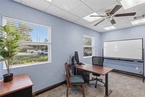 Commercial property in Clearwater, Florida 377 sq.m. № 2393518 - photo 12