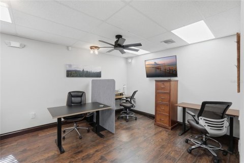 Commercial property in Clearwater, Florida 377 sq.m. № 2393518 - photo 28