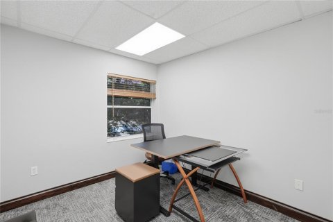 Commercial property in Clearwater, Florida 377 sq.m. № 2393518 - photo 30