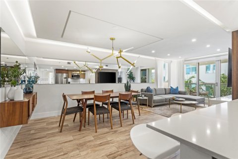 Купить кондоминиум в Бей-Харбор-Айлендс, Флорида 3 спальни, 121.24м2, № 1968188 - фото 3