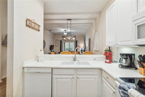 Condo in Davenport, Florida, 3 bedrooms  № 1733094 - photo 7
