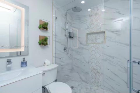 Commercial property in Miami, Florida 414.44 sq.m. № 1964790 - photo 5