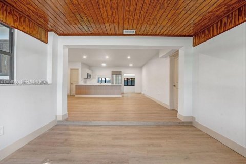 Villa ou maison à vendre à Miami, Floride: 3 chambres, 180.42 m2 № 2176480 - photo 3