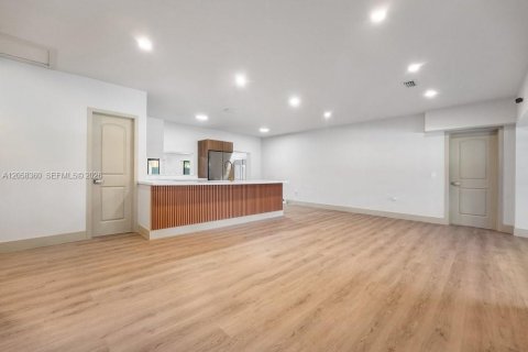 Villa ou maison à vendre à Miami, Floride: 3 chambres, 180.42 m2 № 2176480 - photo 7