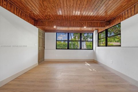 Villa ou maison à vendre à Miami, Floride: 3 chambres, 180.42 m2 № 2176480 - photo 13