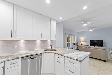 Condo in Jupiter, Florida, 2 bedrooms № 2153691 - photo 17