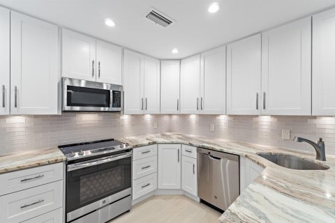 Condo in Jupiter, Florida, 2 bedrooms № 2153691 - photo 15