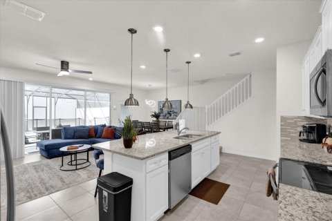Touwnhouse à vendre à Davenport, Floride: 5 chambres, 212.1 m2 № 1613652 - photo 6