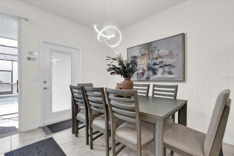 Touwnhouse à vendre à Davenport, Floride: 5 chambres, 212.1 m2 № 1613652 - photo 3