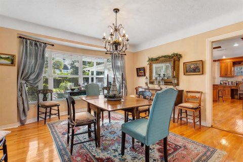 Villa ou maison à vendre à Saint Petersburg, Floride: 3 chambres, 241.36 m2 № 1535008 - photo 14