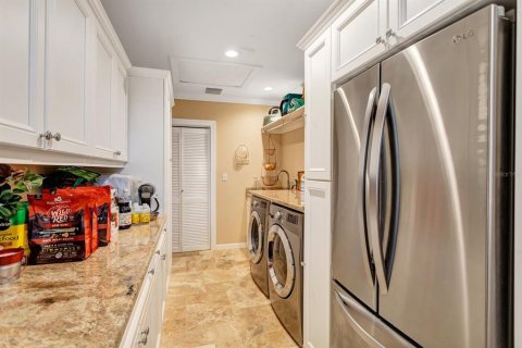 Villa ou maison à vendre à Saint Petersburg, Floride: 3 chambres, 241.36 m2 № 1535008 - photo 26