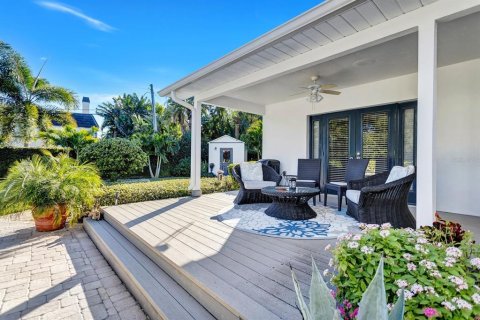 Villa ou maison à vendre à Saint Petersburg, Floride: 3 chambres, 241.36 m2 № 1535008 - photo 28