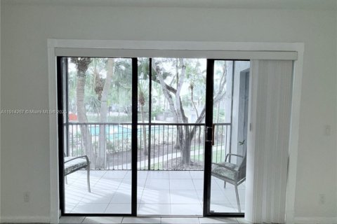 Condominio en alquiler en Weston, Florida, 2 dormitorios, 113.34 m2 № 1969921 - foto 26