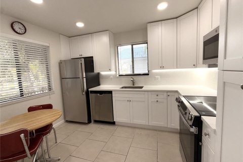 Condominio en alquiler en Weston, Florida, 2 dormitorios, 113.34 m2 № 1969921 - foto 7