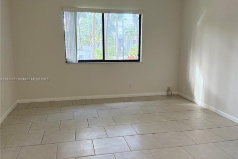 Condominio en alquiler en Weston, Florida, 2 dormitorios, 113.34 m2 № 1969921 - foto 17